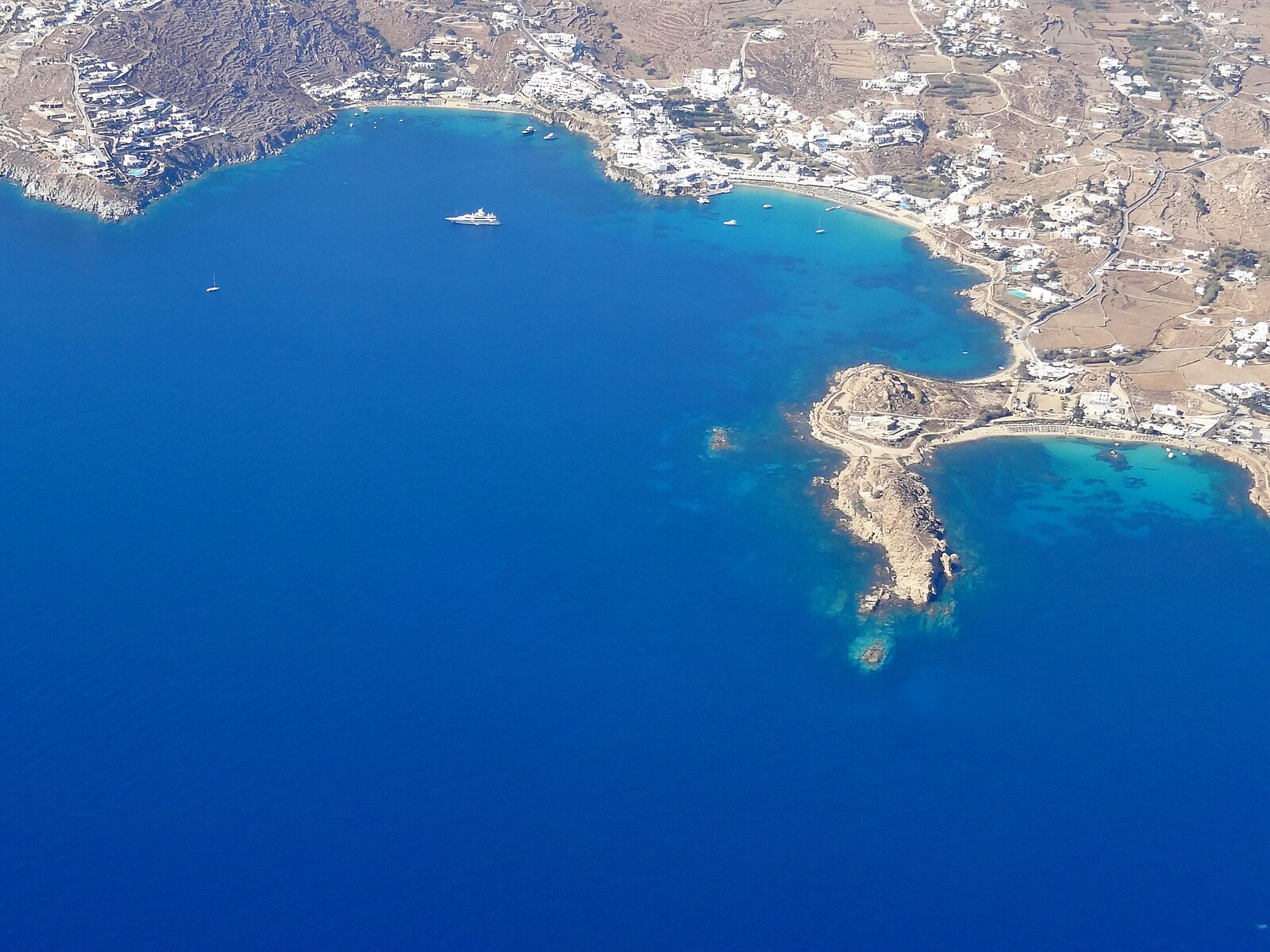 The Psarou and Platis Gialos coastline in Mykonos